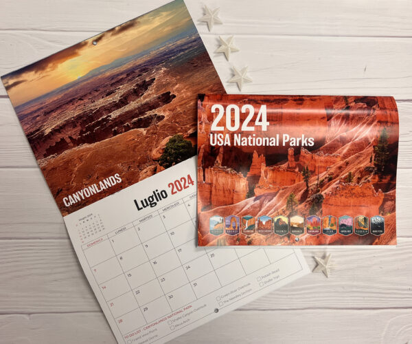 Calendario fotografico da parete rilegato